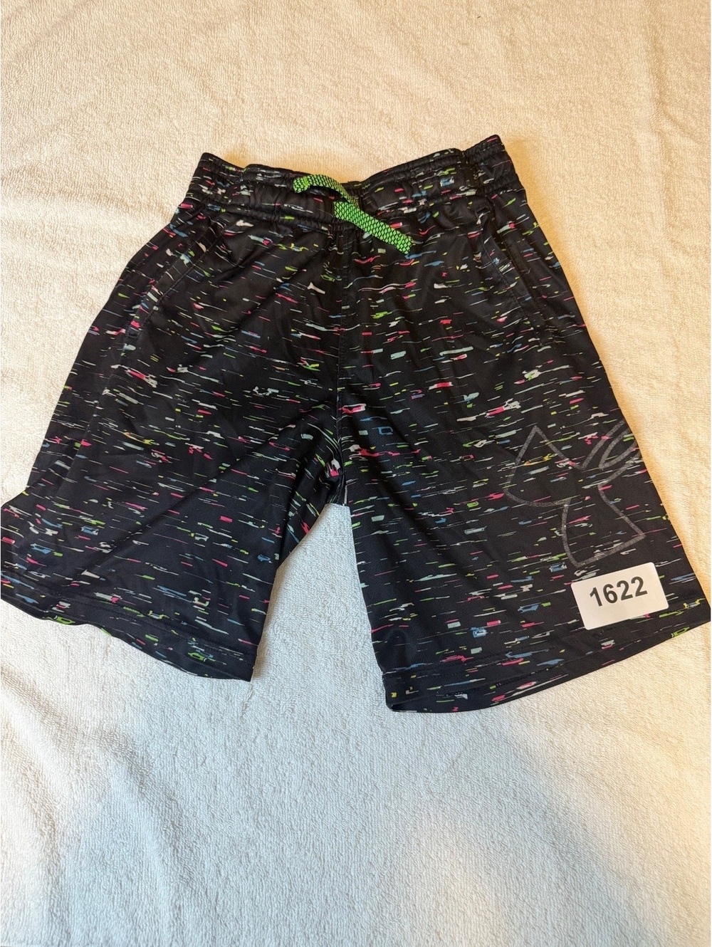 Under Armour Youth Boys Black HeatGear Athletic Shorts Size YSM - #1622